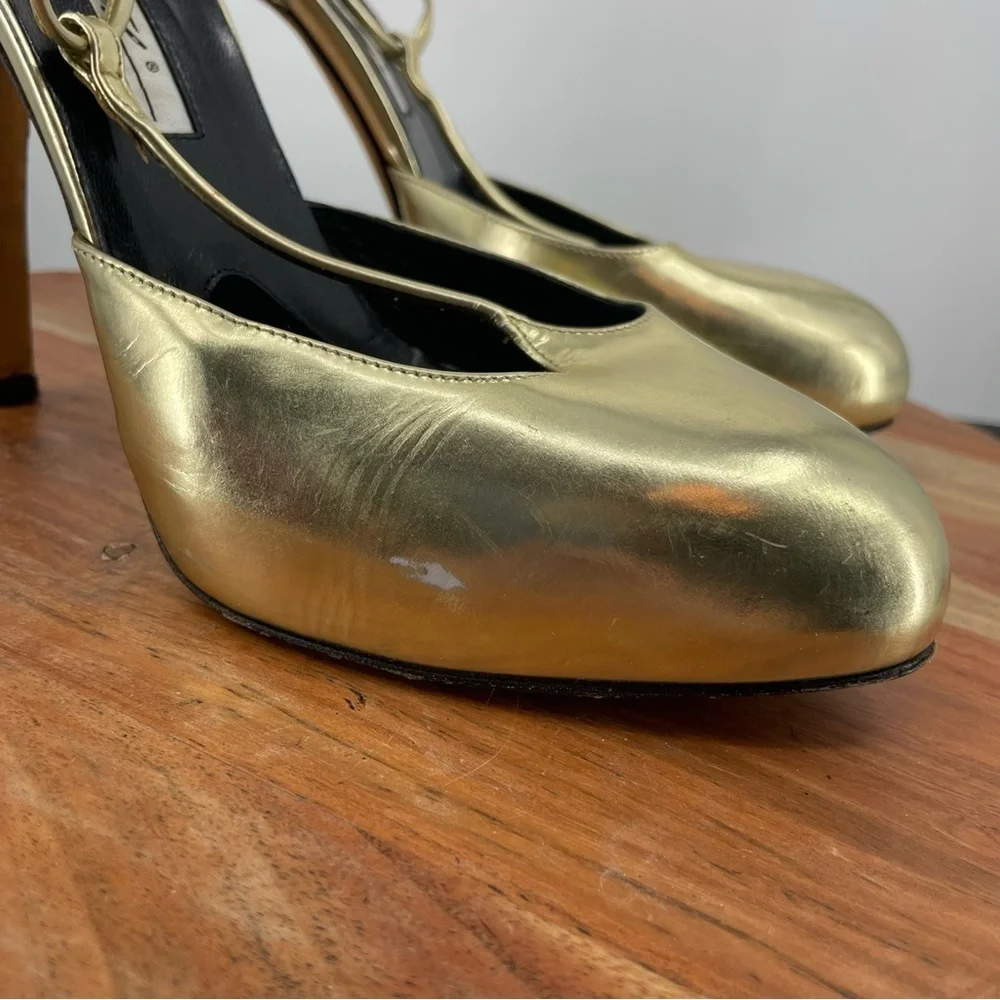 Brian Atwood Vintage Gold T-Strap‎ Platform Pumps 37.5 US 7.5